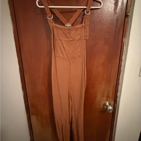 Aerie Rust Overalls - Picture 4 of 9